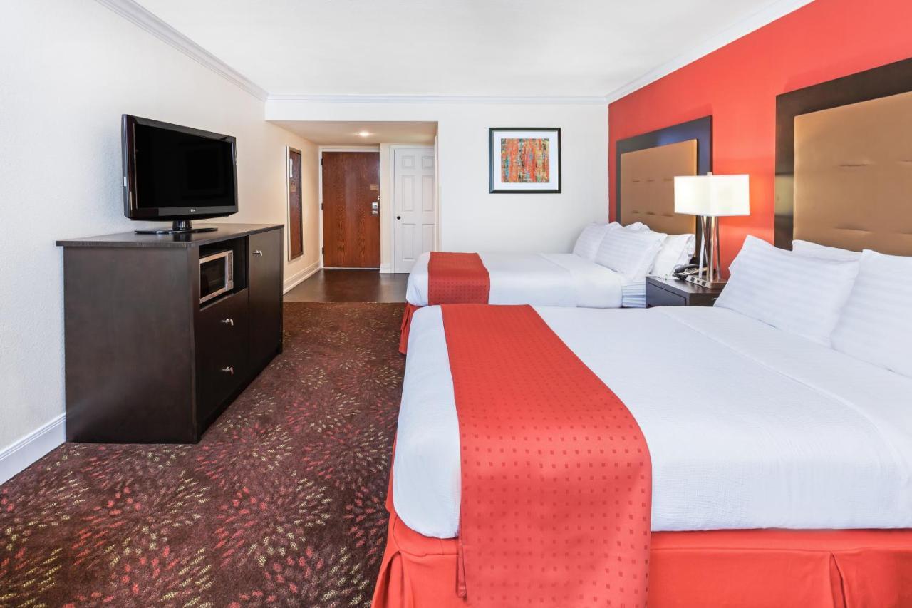 Holiday Inn Tyler - Conference Center By Ihg Buitenkant foto