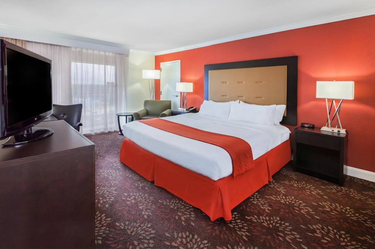 Holiday Inn Tyler - Conference Center By Ihg Buitenkant foto